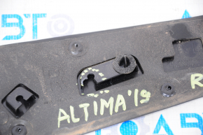 Rear wing molding right Nissan Altima 19-24 broken mount