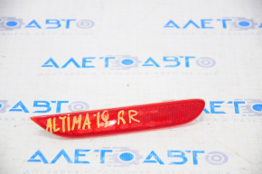 Reflector rear right Nissan Altima 19-25
