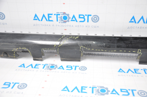 Left threshold Toyota Prius V 12-17 black crack in the middle