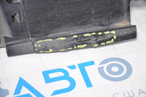 Left threshold Toyota Prius V 12-17 black crack in the middle