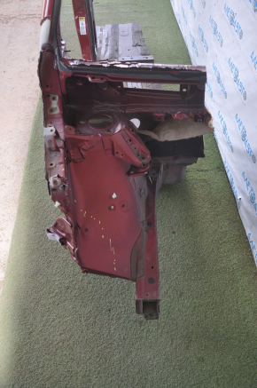 Front right quarter Toyota Sienna 11-20 red with central pillar, sawn off sidewall, dented