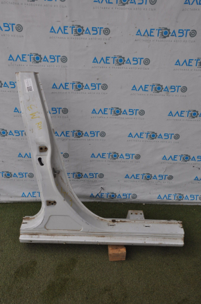 The center right body pillar of a Mazda3 03-09 was sawed off.