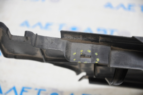 Left radiator deflector Toyota Camry v40 broken fasteners