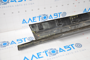 Right threshold Chevrolet Volt 16 - black with blue, broken fasteners, fracture, dented, no lower fasteners, scratches