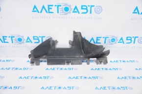 Right radiator deflector Chevrolet Volt 11-15 is torn