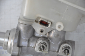 Subaru Legacy 15-17 Brake Master Cylinder with Reservoir