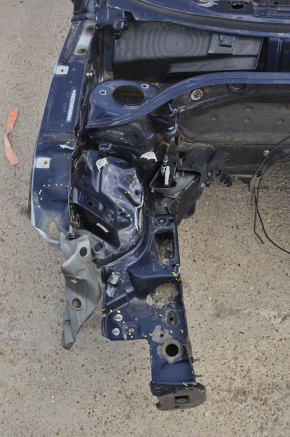 Front right quarter VW Passat b7 12-15 USA blue on the body, bent side member