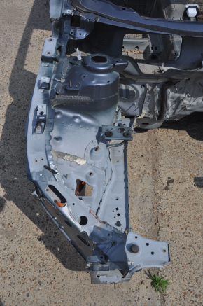 Front right quarter Chevrolet Volt 11-15 graphite on body, bumps