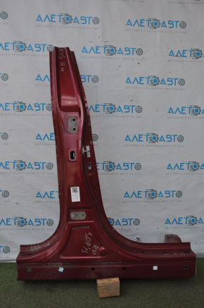 The central right body pillar of Kia Sorento 10-15 is sawed off