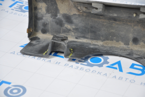 Right threshold Chevrolet Volt 11-15 with seal, broken fasteners, fracture, dented lower fastener, scratches