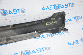 Right threshold Chevrolet Volt 11-15 with seal is dented, fasteners are broken, scratches
