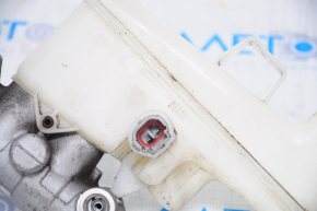 Master brake cylinder with reservoir Toyota Camry v55 15-17 usa, without rod