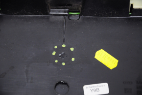 Audi Q5 8R 09-17 tailgate spoiler scratch, broken guide