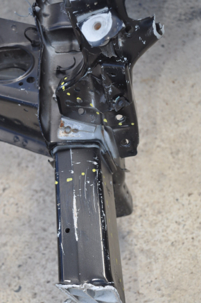 Front right quarter Chevrolet Volt 16 - black on the body, warped side member