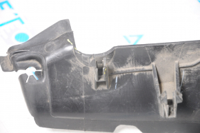 Upper left radiator deflector VW Passat b8 16-19 USA broken mount