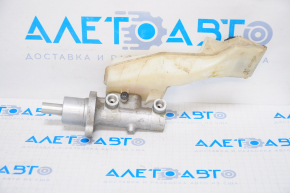 Brake master cylinder with reservoir Mazda3 2.3 03-08