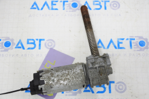 Motor for adjusting the lower cushion of the driver's seat Audi Q5 8R 09-17 rear