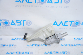 Mercedes CLA 14-19 brake master cylinder with reservoir