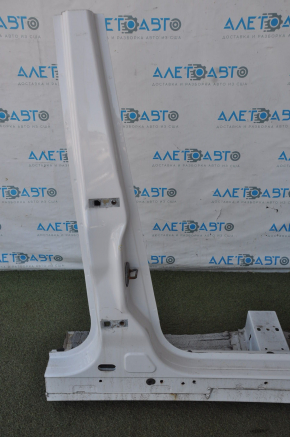 Front right quarter Ford C-max MK2 13-18 white with central pillar, pokes