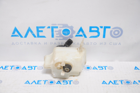 VW Passat B7 12-15 USA brake master cylinder reservoir