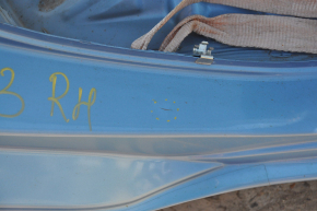 Quarter wing rear right Nissan Leaf 13-17 blue on the body, pokes