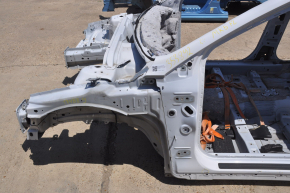 Front left quarter Ford Fusion mk5 13-20 white on the body, pokes