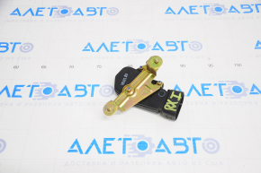 Actuator of the trunk door lock Lexus RX300 98-03