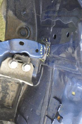 Front left quarter VW Passat b8 16-19 USA blue with central pillar, bent side member, bumps