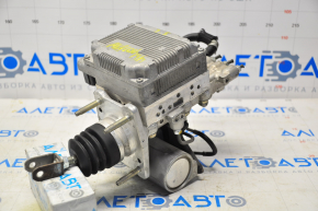 Toyota Avalon 13-14 hybrid master brake cylinder complete with ABS chip is broken