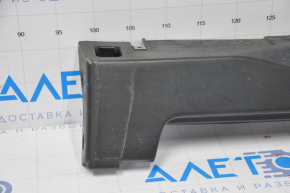 Right threshold Nissan Rogue 14-16 structure fractures, abrasions