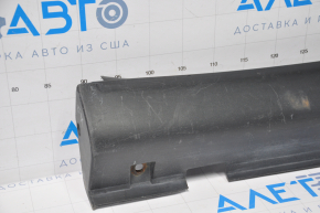 Right threshold of Infiniti FX35 FX45 03-05: broken fasteners, scratches, peeling chrome