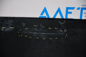 Subaru b9 Tribeca rear right door glass scratches