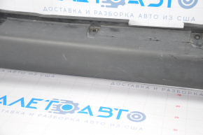 Left threshold Nissan Rogue 14-16 structure scratches, worn