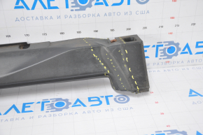 Left threshold Nissan Rogue 14-16 structure is dented, tears, scratches