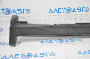 Left threshold Nissan Rogue 14-16 structure scratch, worn