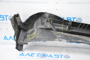 Left threshold Nissan Rogue 17-20 structure dented at the rear, broken fasteners, scratches