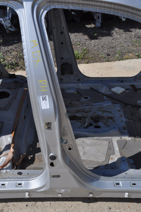 Body pillar center right Acura MDX 07-11 on the body