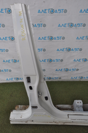 Nissan Rogue 14-20 front right quarter white with central pillar