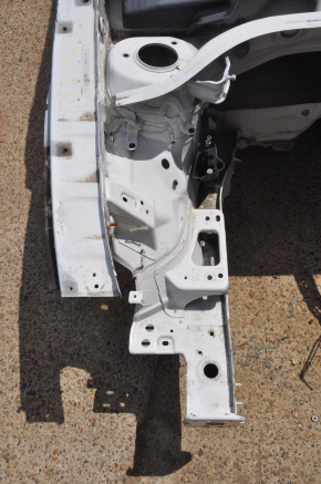 Front right quarter VW Passat b7 12-15 USA white on the body, dented