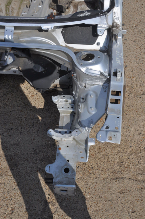 Front left quarter VW Jetta 11-18 USA silver on body, bumps