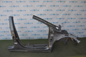 Front right quarter Chevrolet Volt 16- graphite with central pillar