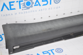 Right threshold Subaru b9 Tribeca 06-07 structure dented in front, broken fastening, scratches, scuffs