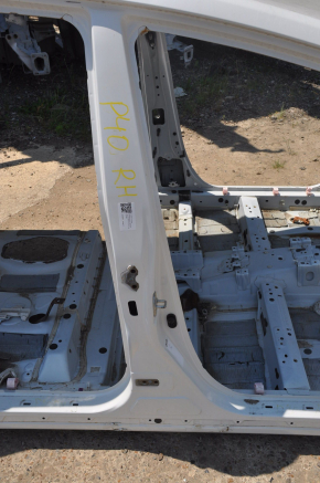 Body pillar central right Toyota Prius V 12-17 on the body