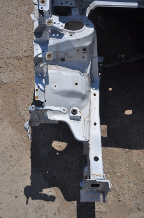 Front right quarter Toyota Prius V 12-17 white on the body