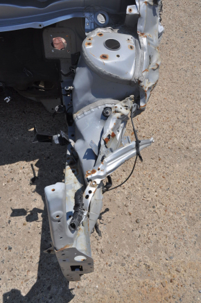 Front left quarter Nissan Pathfinder 13-20 silver on the body, dented pistol