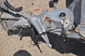 Front left quarter Nissan Pathfinder 13-20 silver on the body, dented pistol