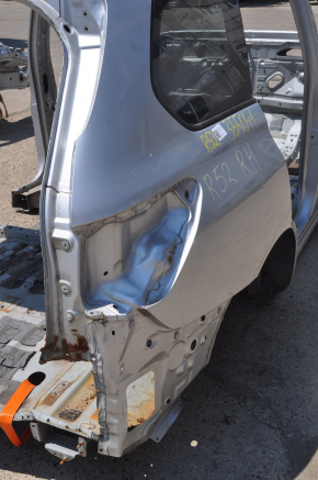 Quarter wing rear right Nissan Pathfinder 13-20 silver on the body, pokes