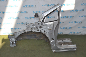 Quarter front left Toyota Prius 30 10-15 silver