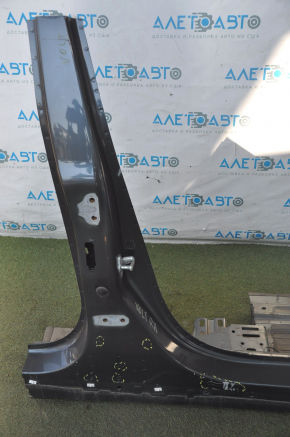 Front right quarter Chevrolet Volt 11-15 green with central pillar, pokes