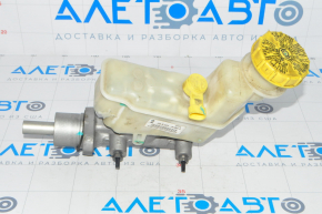 Brake master cylinder with reservoir for Dodge Dart 13-16 automatic transmission